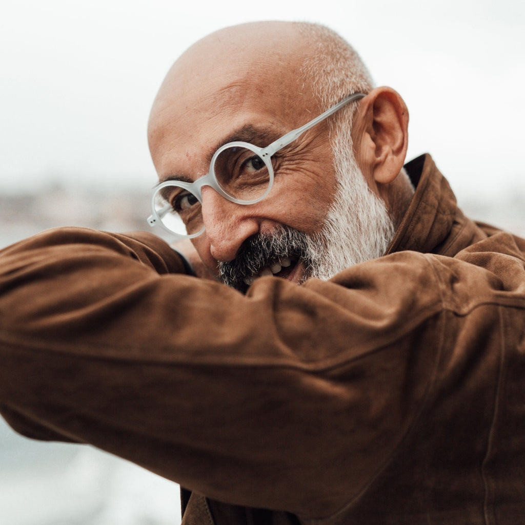 Cómo evitar las arrugas en la cara de los hombres; consejos prácticos para tratar las arrugas de forma natural